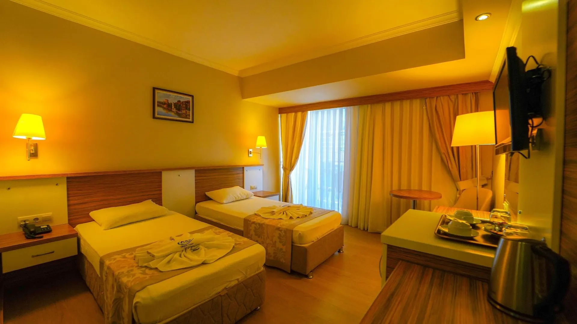 Aes Club Hotel Олудениз